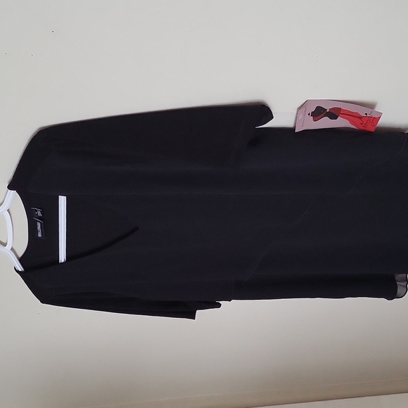 Black Women's Top NINA LEONARD with TAGs hard to find - Picture 7 of 9